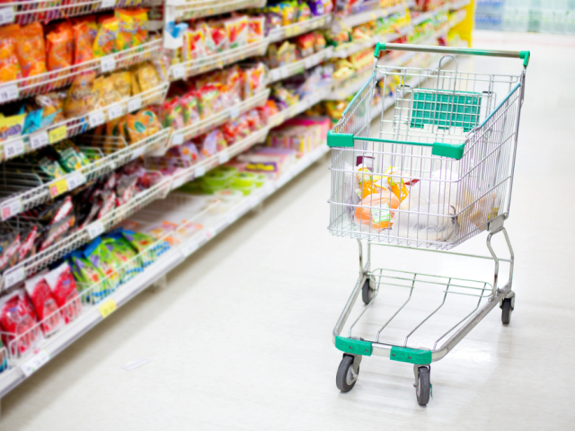 nakupovanie, nákup, hypermarket, supermarket, košík, cena, obchod, tovar