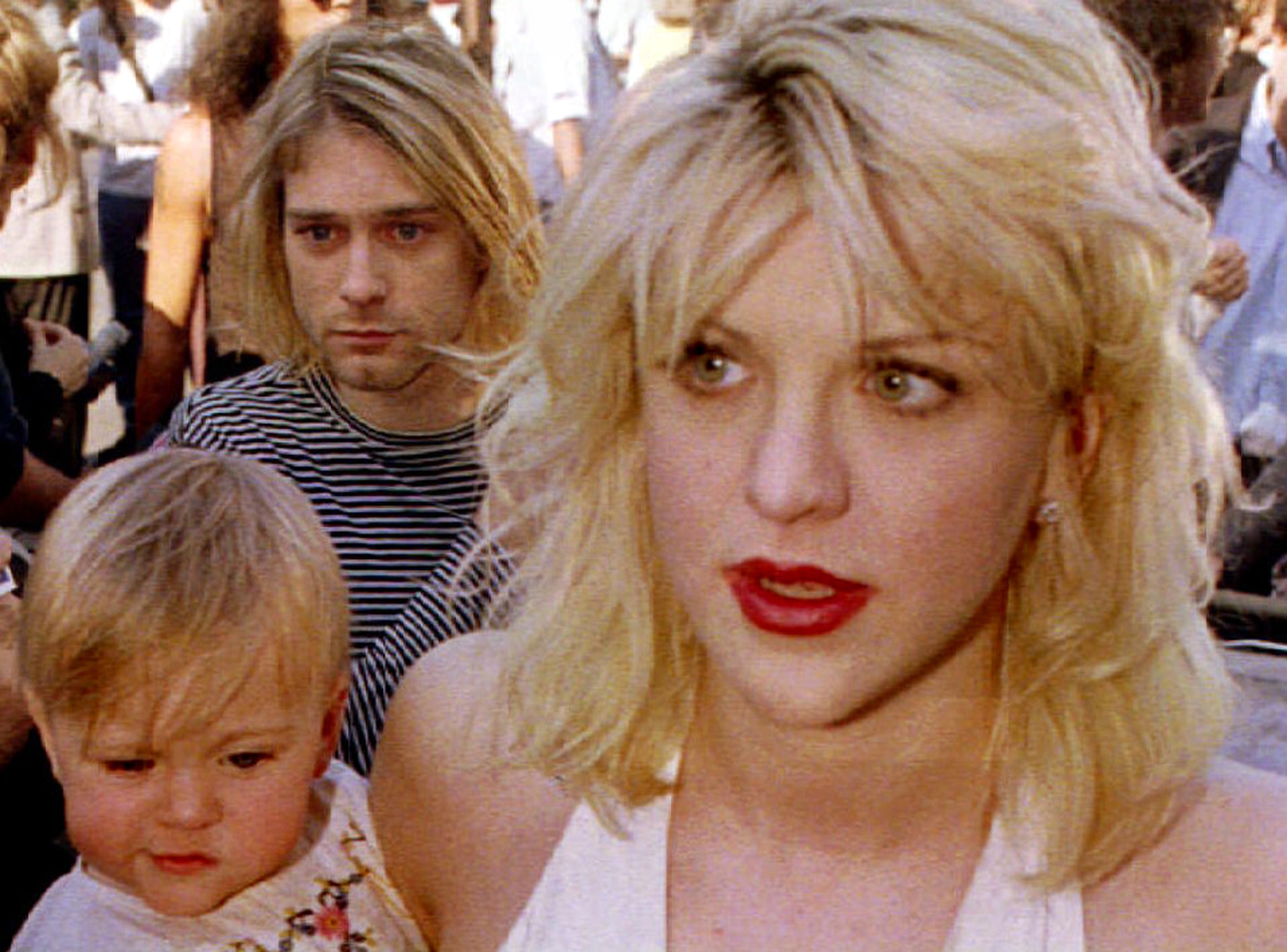Kurt Cobain a Courtney Love sa zoznámili krátko predtým, ako Nirvana začala nahrávať svoj prelomový album Nevermind. Ich dcéra Francis Bean má dnes 21 rokov.