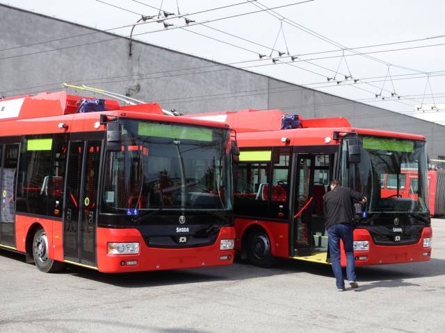 trolejbus, verejná doprava, MHD, DPB