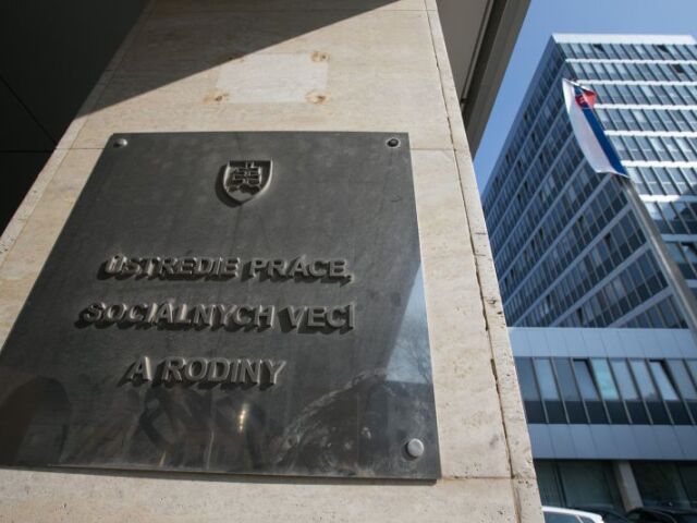 Ústredie práce, sociálnych vecí a rodiny