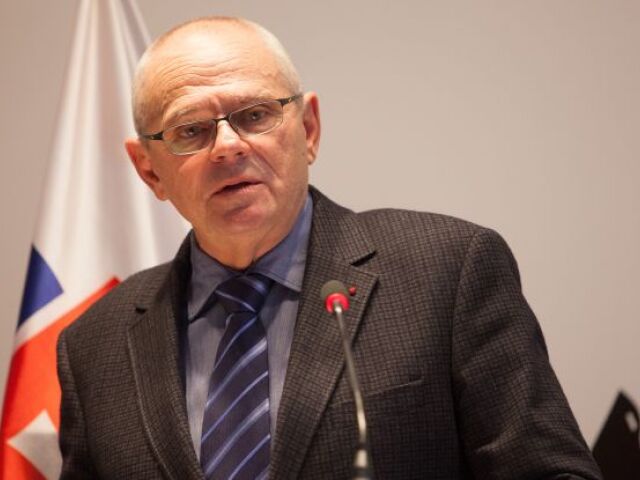Milan Kňažko