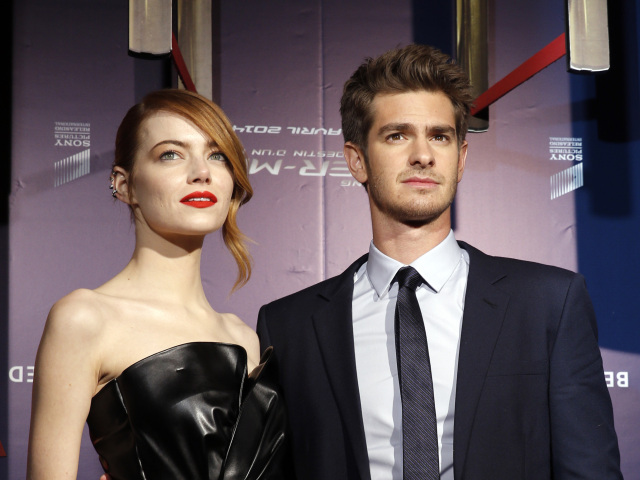Andrew Garfield  jeho priateľka Emma Stone