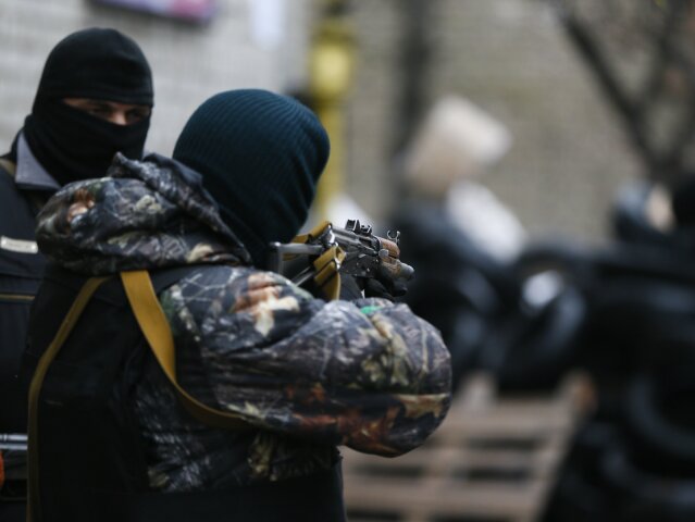 Ukrajina, vojaci, masky, armáda, puška, zbraň, Slaviansk