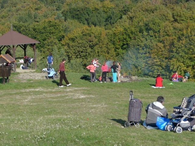 Koliba, počasie, jeseň, turisti
