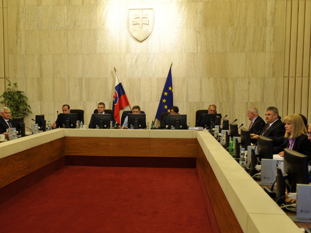 vláda, ministri