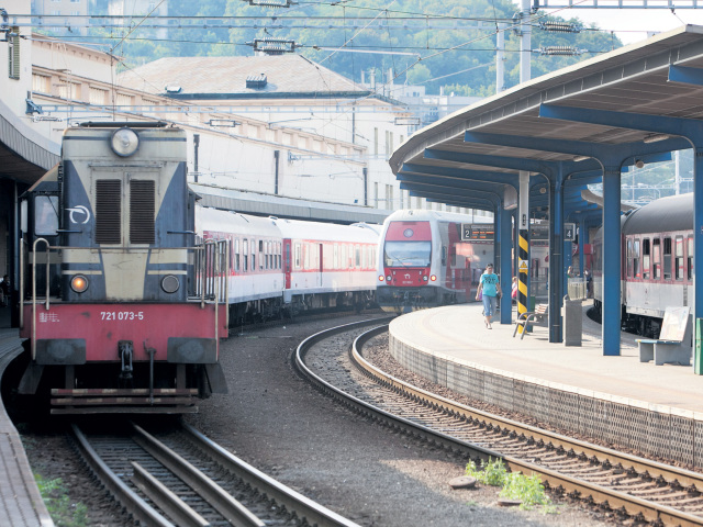 vlaky, doprava