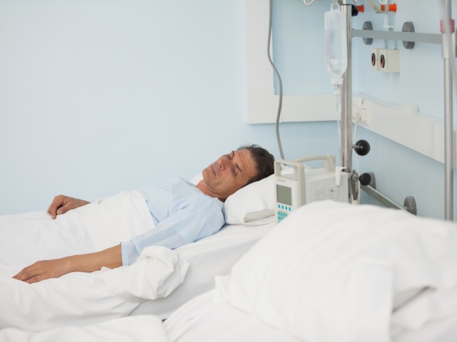 antibiotiká, liečba, pacient, nemocnica, posteľ, infúzia