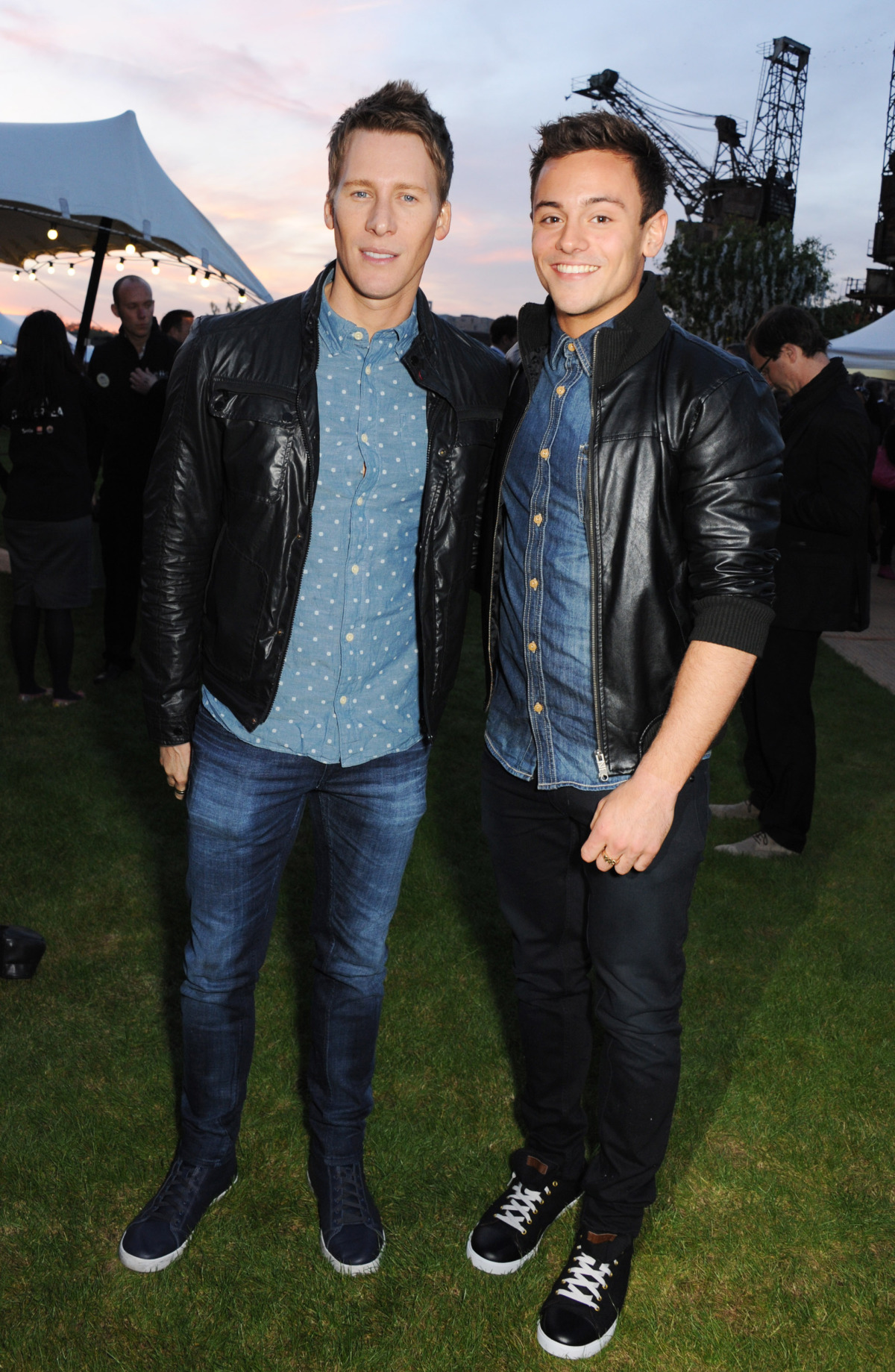 Dustin Lance Black (vľavo) a Tom Daley
