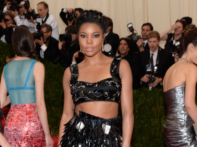 Gabrielle Union v kreácii Prada. 
