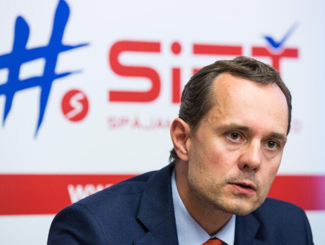 Radoslav Procházka, Sieť