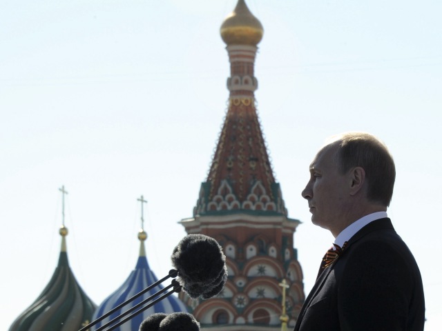 rusko, moskva, červené námestie, armáda, putin
