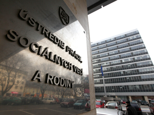 Ústredie práce sociálnych vecí a rodiny