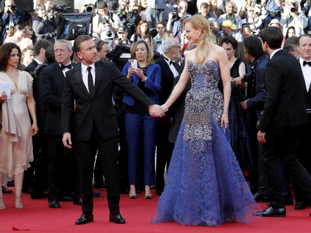 Herci Tim Roth a Nicole Kidman počas príchodu na červený koberec.