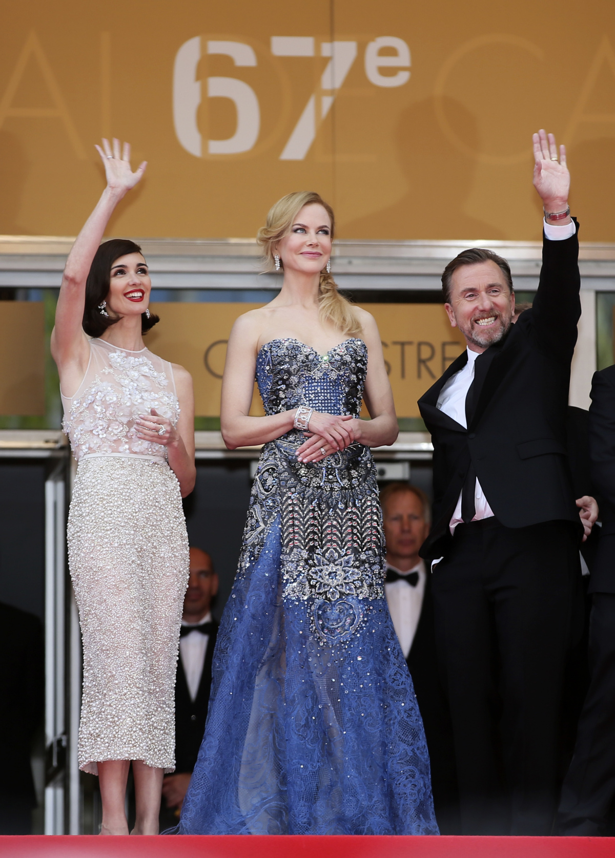 herečka Paz Vega (v šatách Elie Saab Couture), herečka Nicole Kidman (v róbe Armani privé)