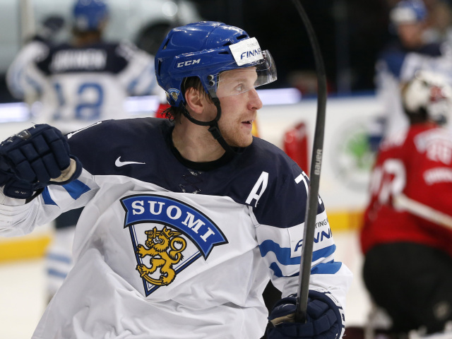 Leo Komarov
