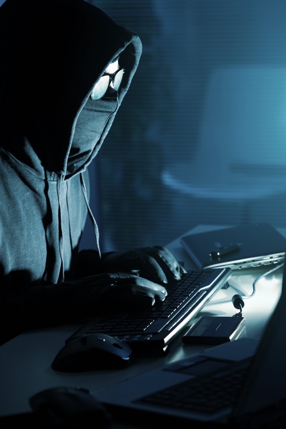 Ľudia sú na internete vulgárni nielen vtedy, keď ich chráni anonymita, ale neraz aj pod vlastným menom.