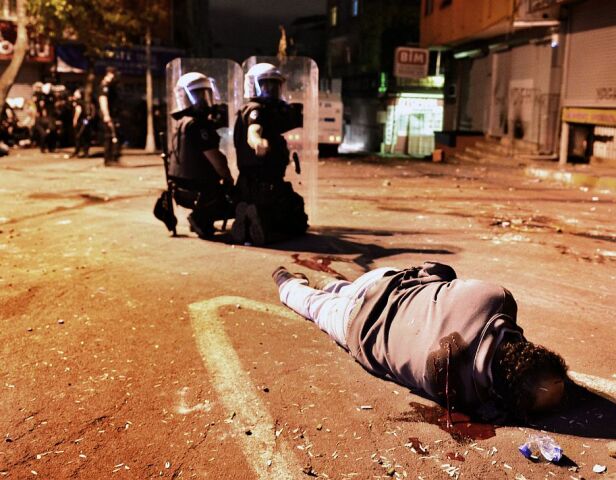 Turecko, Istanbul, protest, zranený, polícia