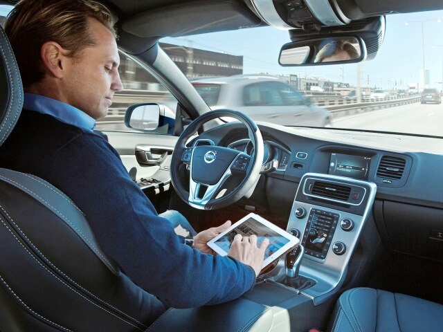 Volvo - autonómne riadenie