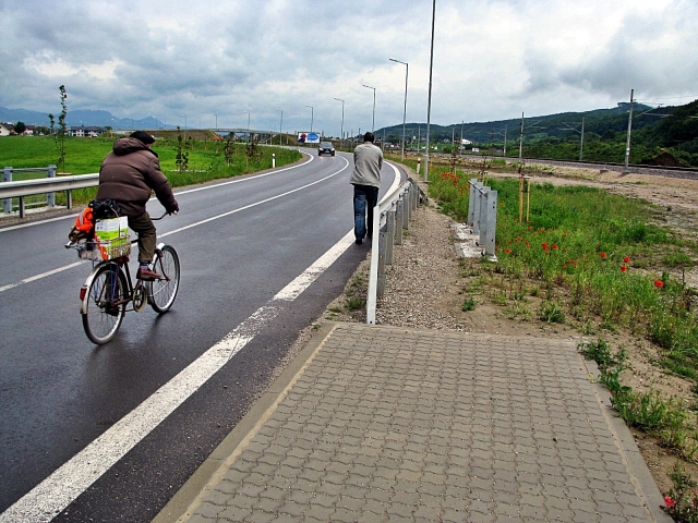chodník, Trenčín