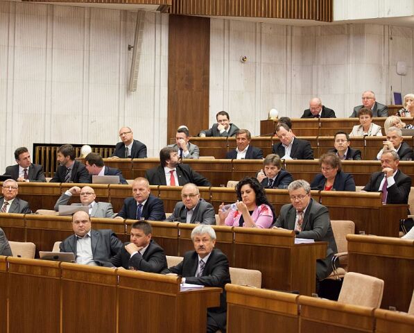 parlament, NR SR