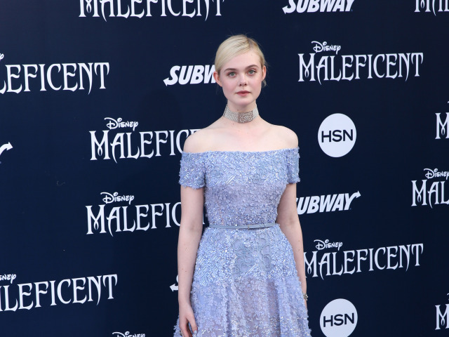 Elle Fanning 