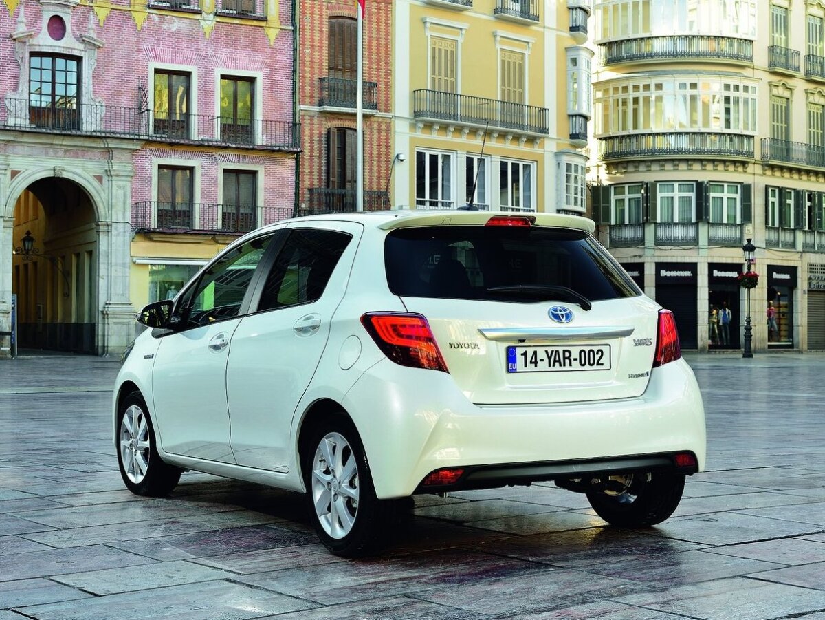Toyota Yaris - 2015