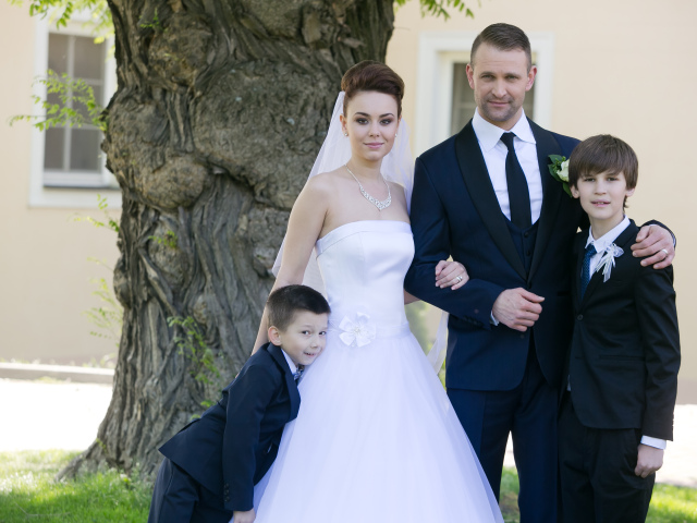 ZAK  Dominika Kavaschová a jej seriálový kolega Tomáš Maštalír 