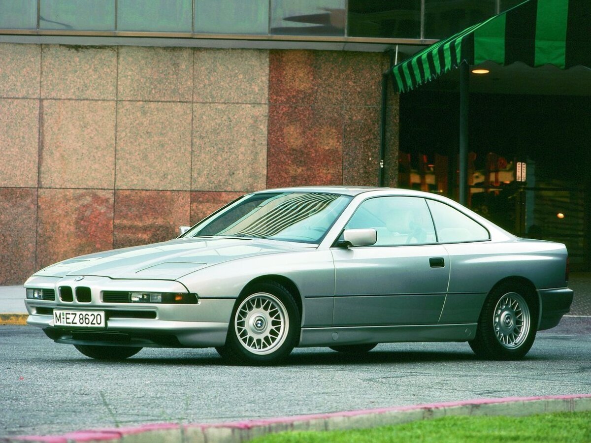 BMW 8