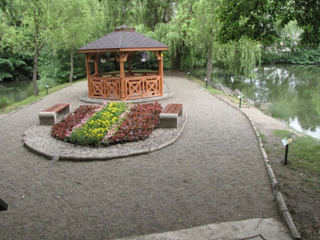 rybí chodníček, park, lučenec