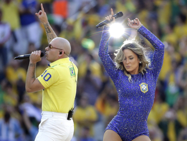 Rapper Pitbull, Claudia Leitte