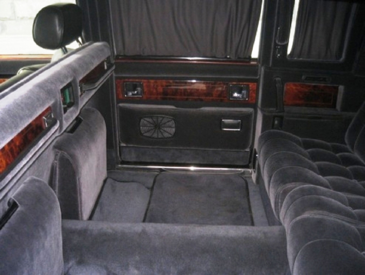 ZIL 41052