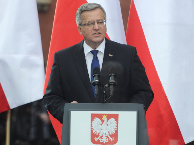 Bronislaw Komorowski, Poľsko