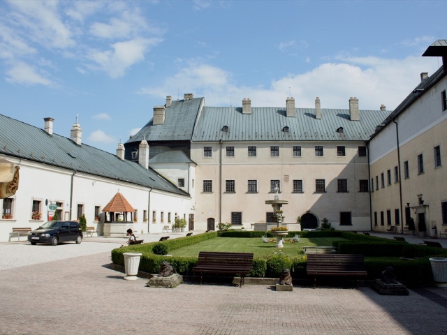 Hrad Červený Kameň