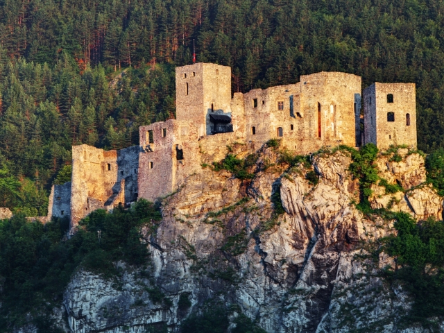 Strečno