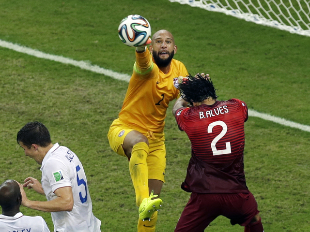 Tim Howard, Bruno Alves