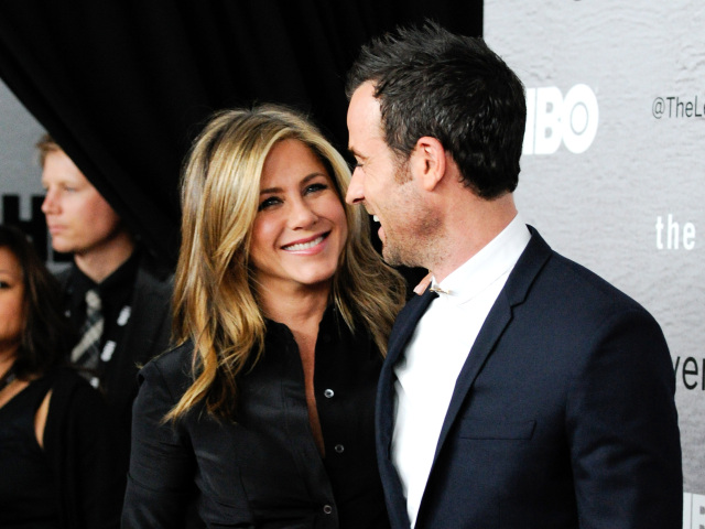 Herečka Jennifer Aniston a jej snúbenec Justin Theroux.