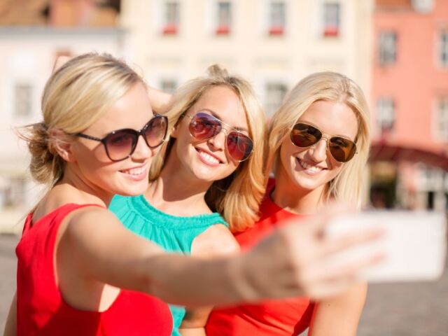 selfie, ženy, mesto, kamarátky, dovolenka, výlet