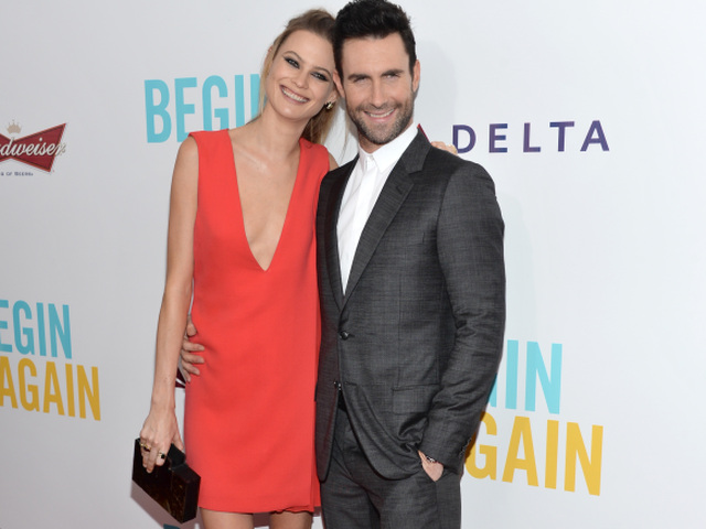 Behati Prinsloo a jej snúbenec Adam Levine