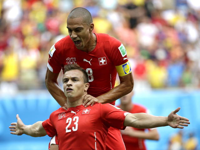 Xherdan Shaqiri, Gökhan Inler