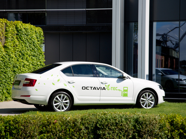 Škoda Octavia G-TEC jazdí o tretinu lacnejšie ako Octavia TDI.