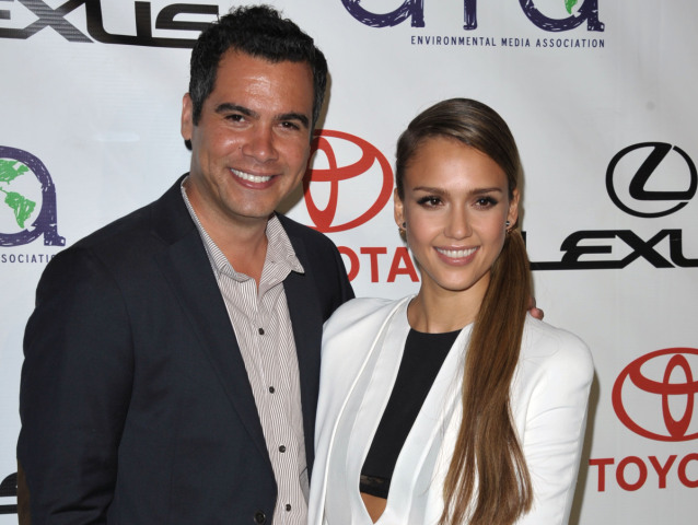 Herečka Jessica Alba a jej manžel Cash Warren.