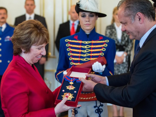 Kiska, Ashtonová