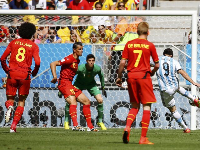 Belgicko, Argentína, Gonzalo Higuaín