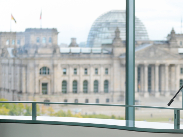 Nemecko, Berlín, Bundestag, parlament, Merkelová