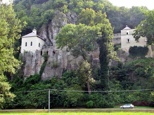 Skalka 1