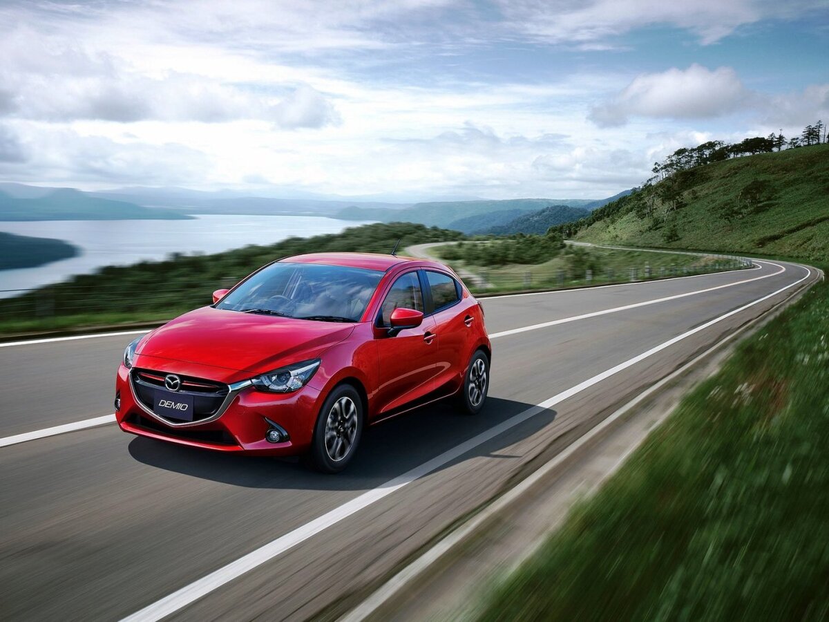 Mazda 2 - 2015