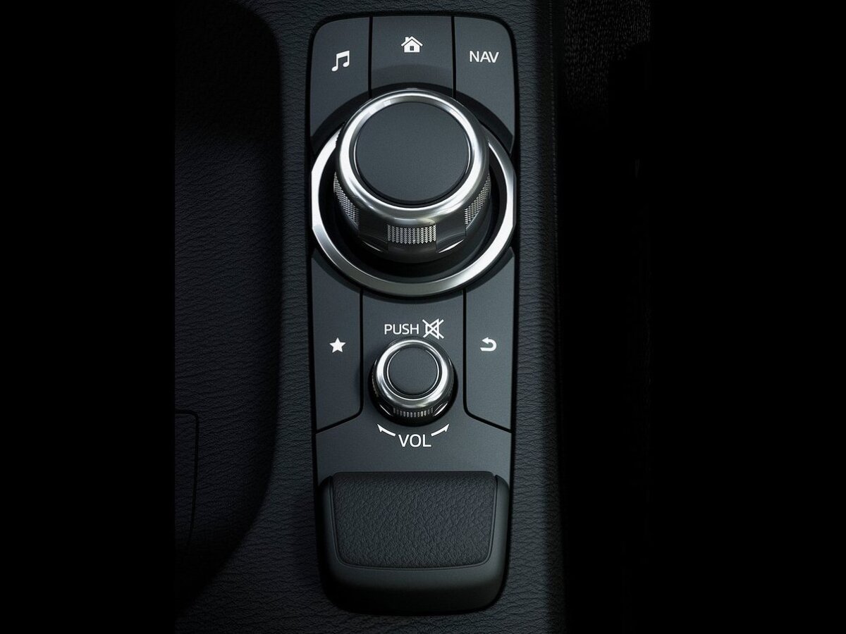 Mazda 2 - 2015