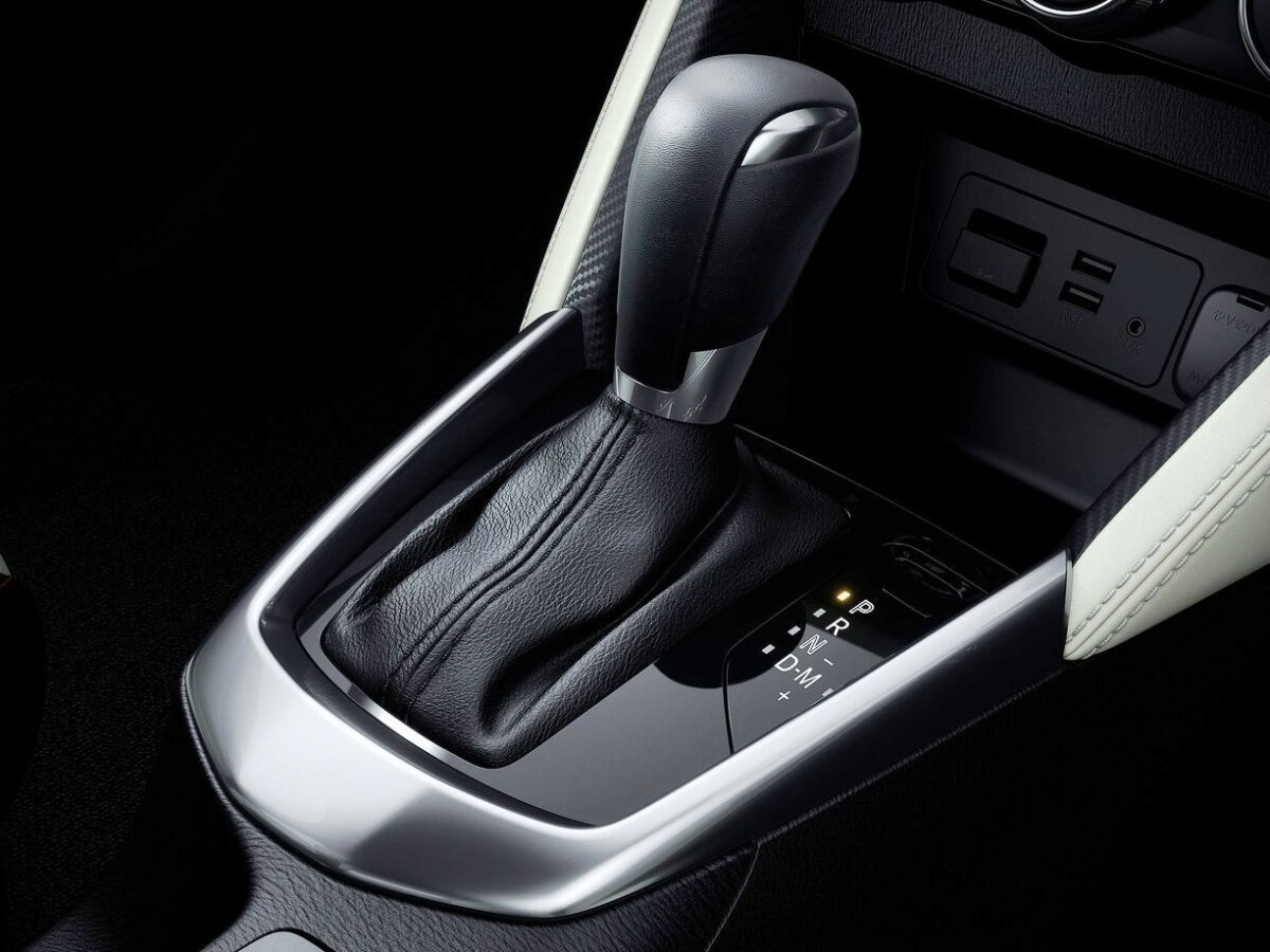 Mazda 2 - 2015