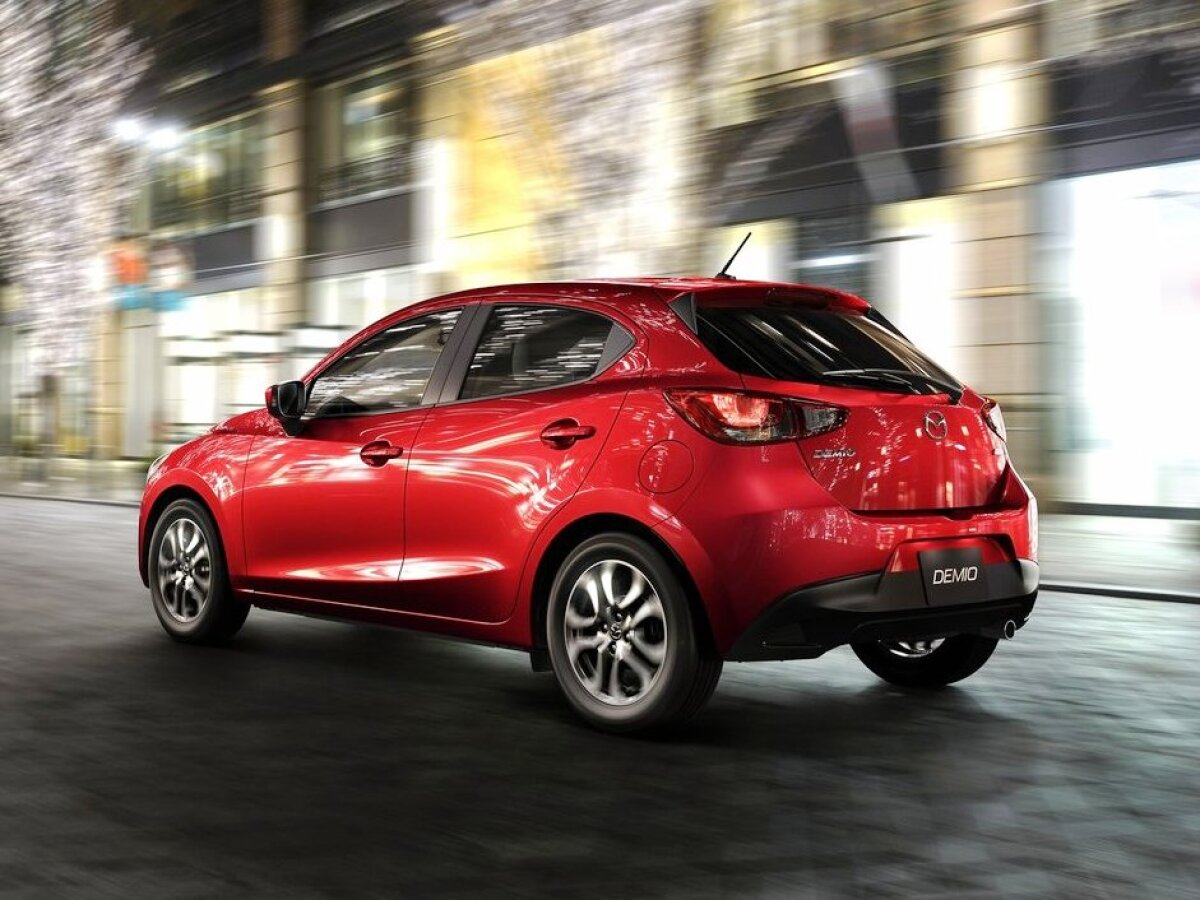 Mazda 2 - 2015