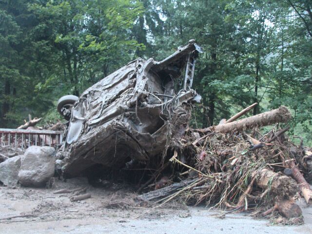 Záplavy, storočná voda, Vrátna